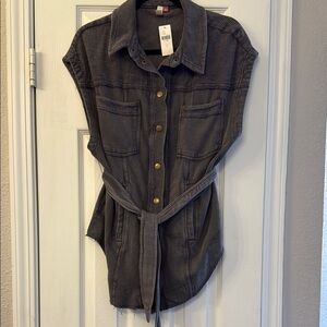 Gray Sleeveless Button-Up Shirt Dress